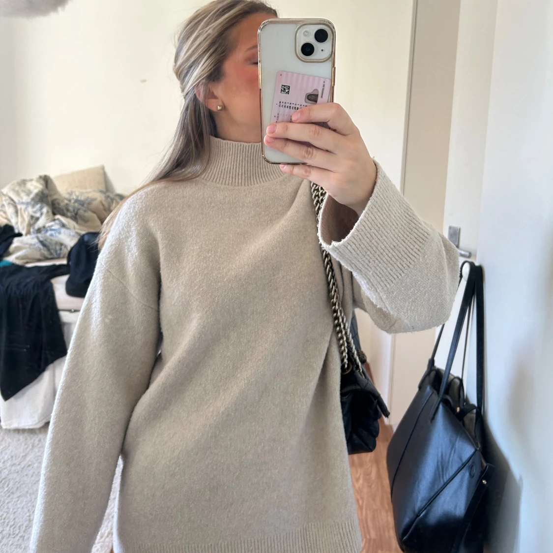 Stickad beige tröja - 1