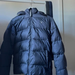 Gant jacka - Bra för vinter och i bra skick, storlek 158/164 cm