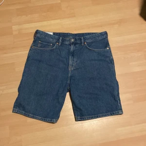 H&M shorts jeans - Jeans shorts storlek 36