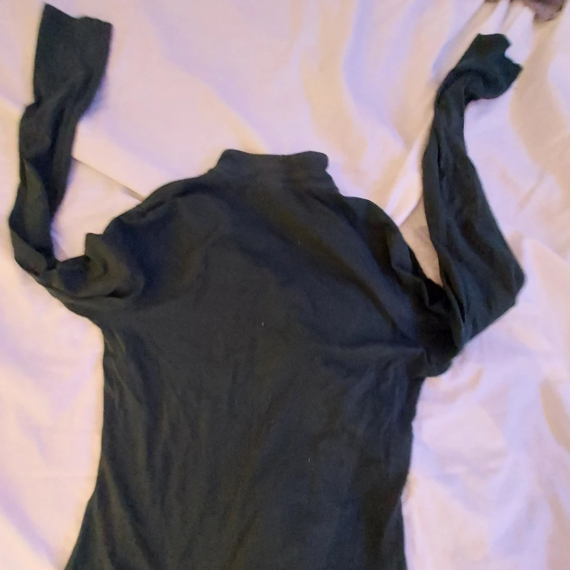 Mörk grön polotröja från & Other Stories - 1