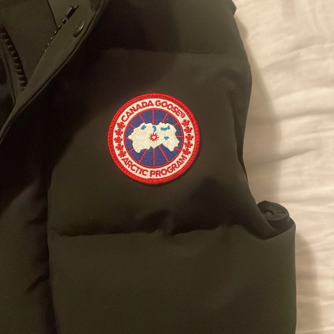 Svart dunväst från Canada Goose - 3