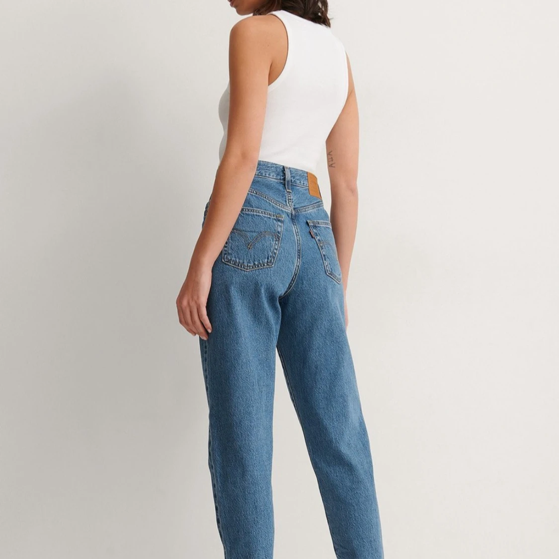Blå högmidjade jeans - 1