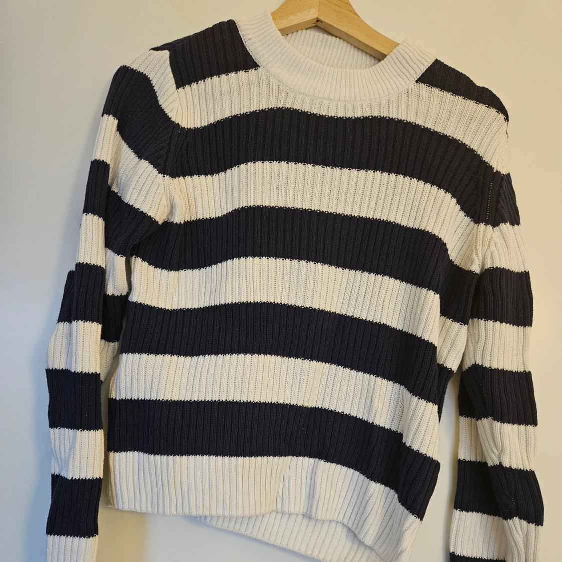 Randig stickad tröja från 157