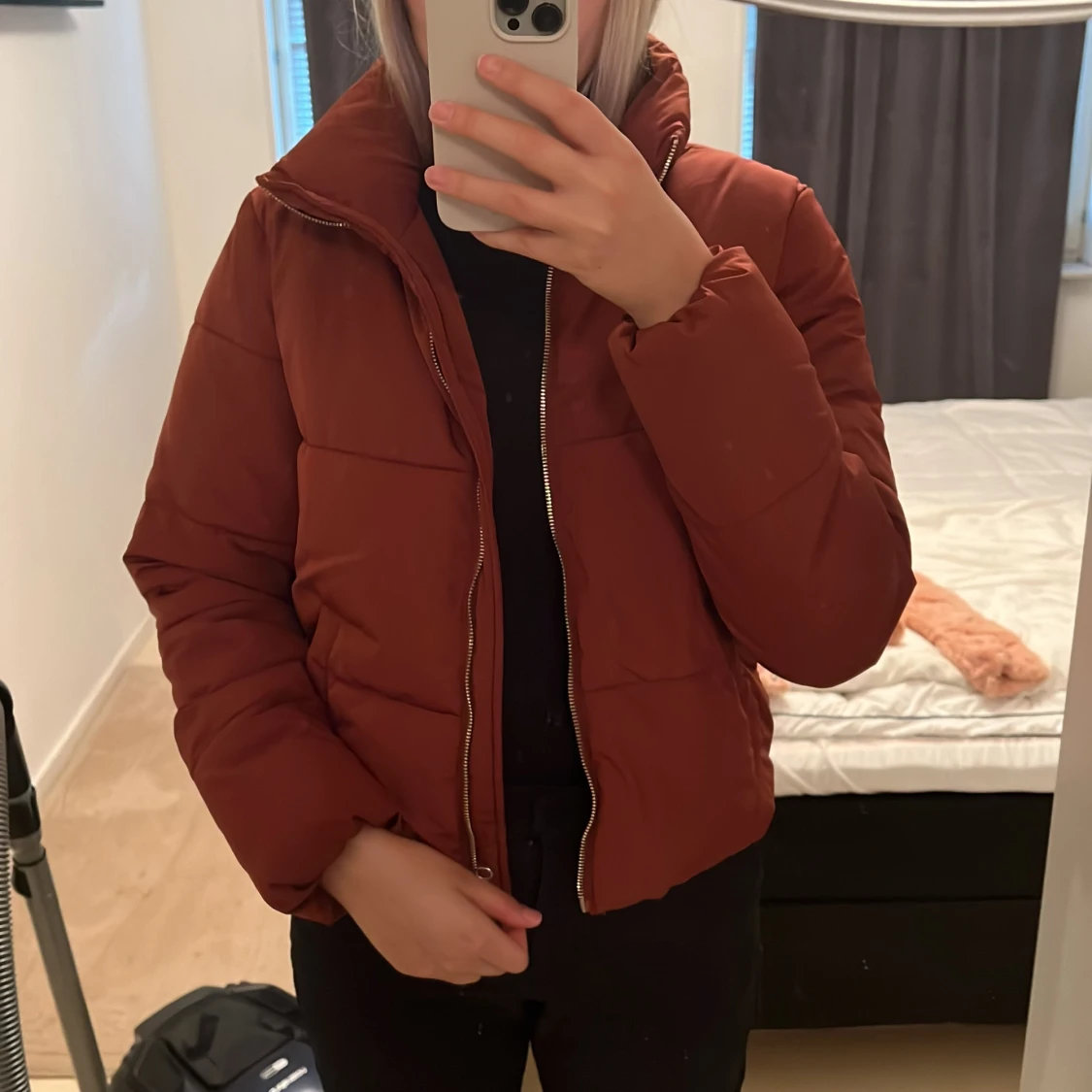 Brun pufferjacka