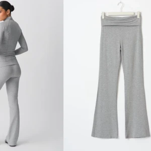 Yoga pants - Yoga panta beställd från Nelly (märke Gina) säljer för dom aldrig kommer till användning! Hör av er för personliga bilder! Nypris 359kr