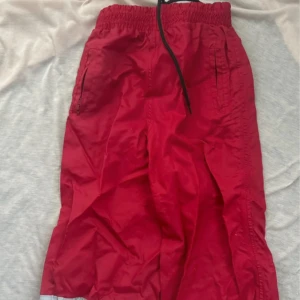 Termosbyxor För barn - Från Mywear  I st 122cm så ungefär för en 7åring