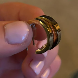 Örhängen  - Så snygga örhängen som tycker inte kommer till användning ❤️❤️