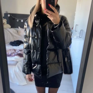 Vinterjacka  - Snygg och varm vinterjacka! 