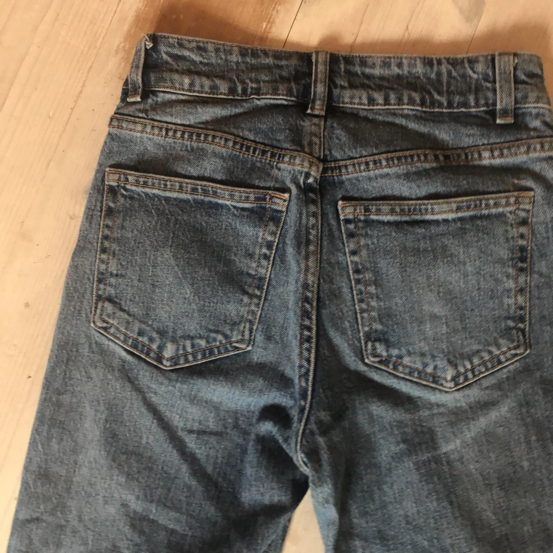 Lågmidjade jeans🥰🐆 - 92