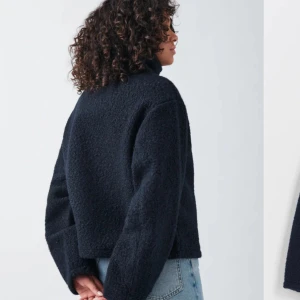 Gina kappa  - Jätte snygg kapp passar perfekt till hösten storlek är s och de är bara att trycka på köp nu💕