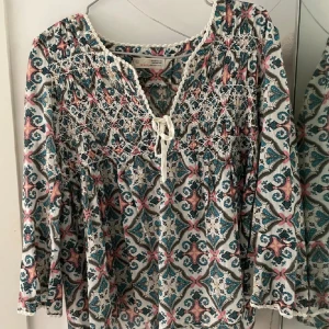 odd molly tröja - storlek S! Säljs då den ej kommer till användning 🌸