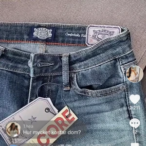 Lågmidjade jeans  - Säljer nu mina fina crocker jeans då de inte kommer till användning. Köpt för 1700kr men söljer för 500