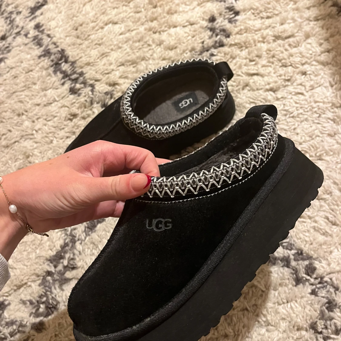 UGG tasman