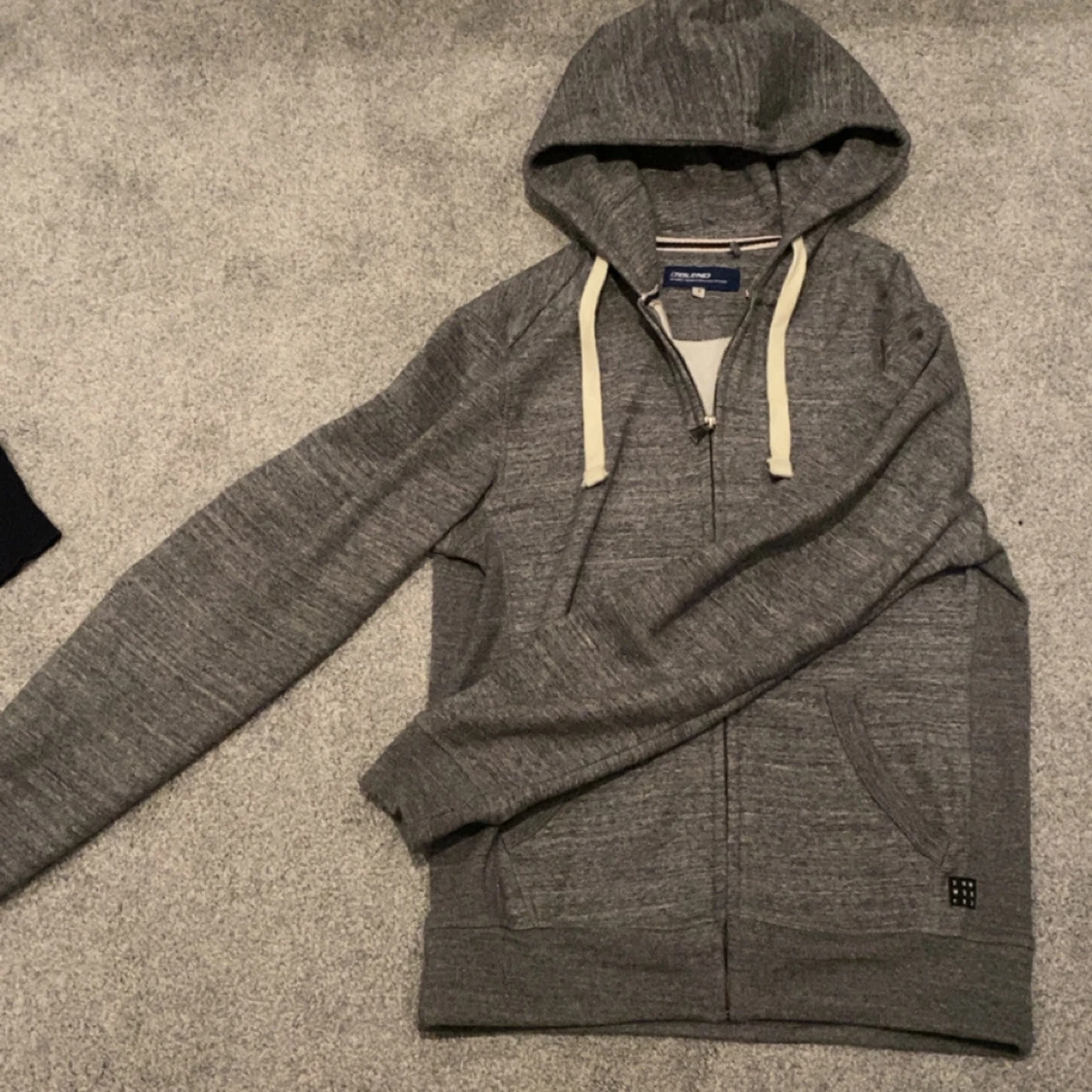 Grå zip hoodie från Blend