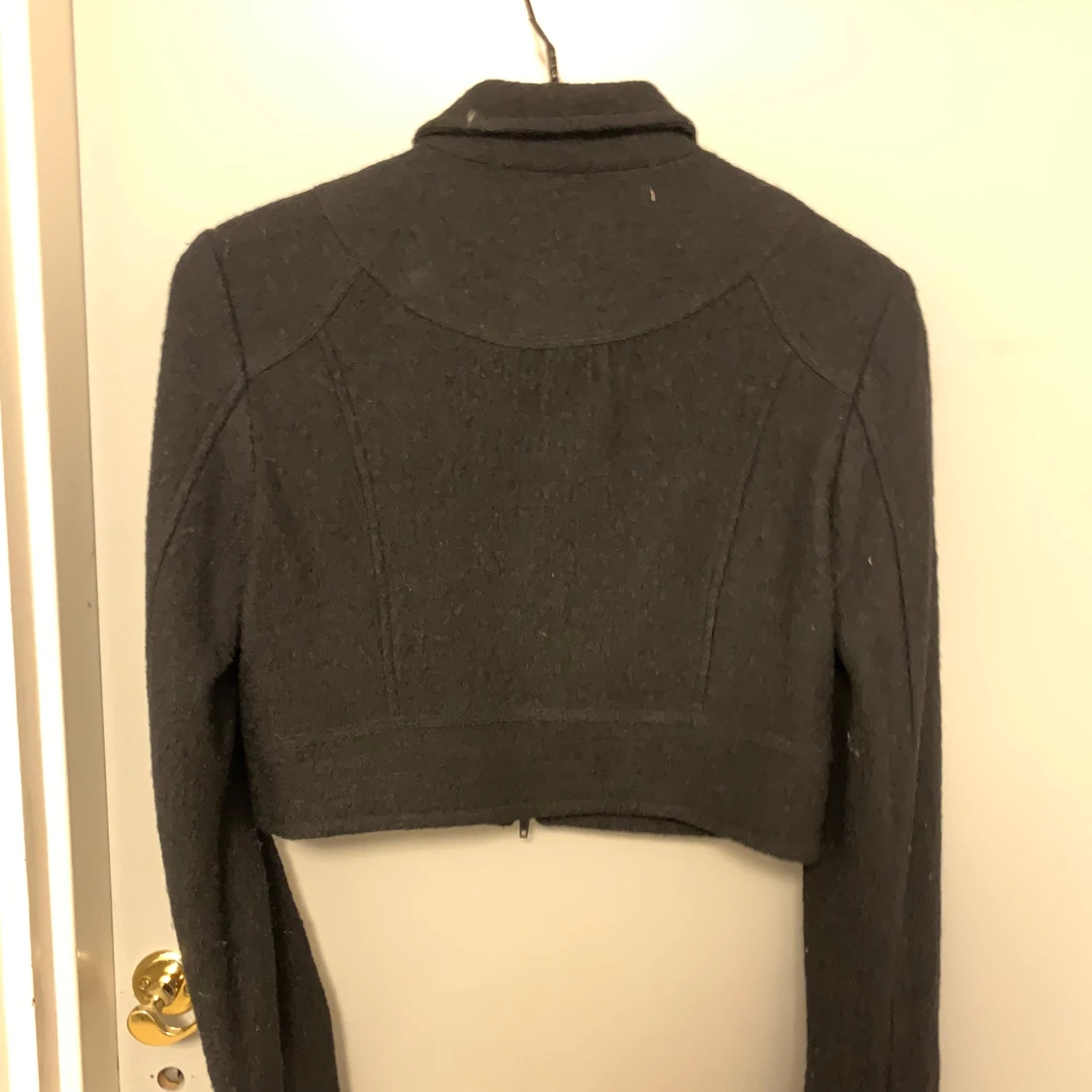 Svart croppad jacka från Rebecca Blu - 1