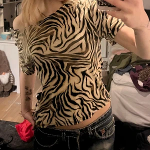 Zebra tröja  - Söt