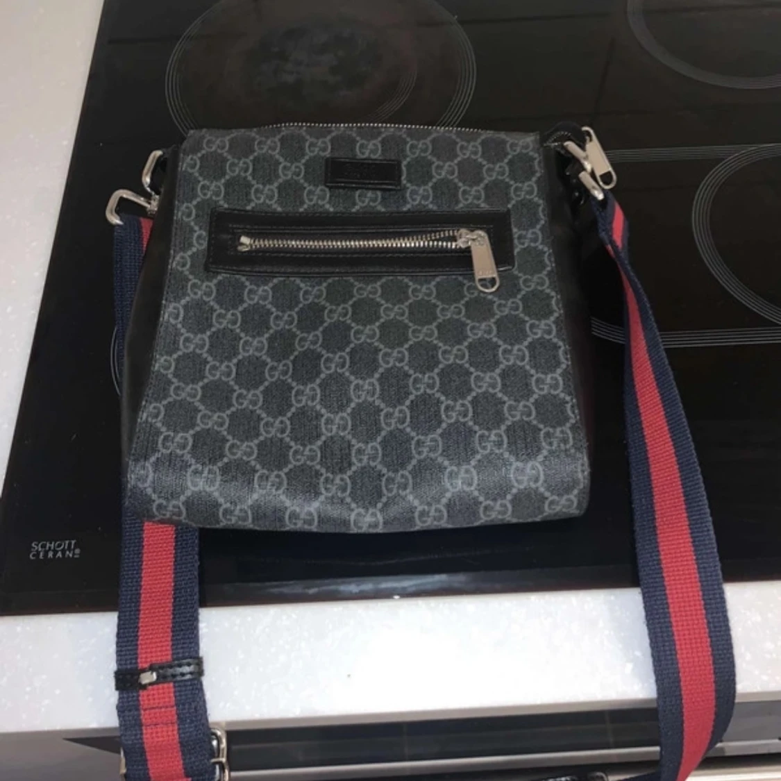 Äkta gucci väska - 92