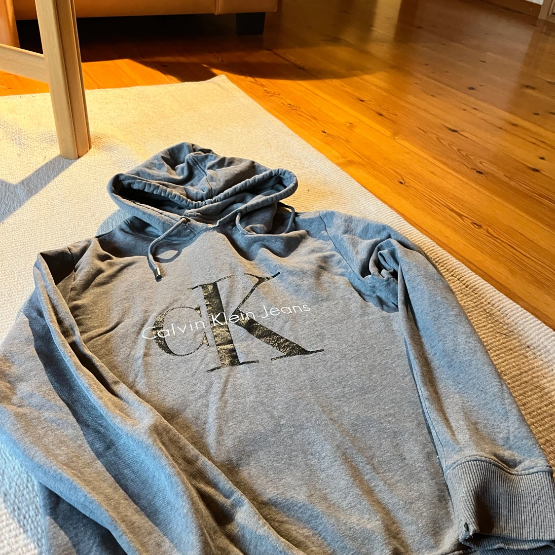 2x hoodie från Calvin Klein - 449:- - 90
