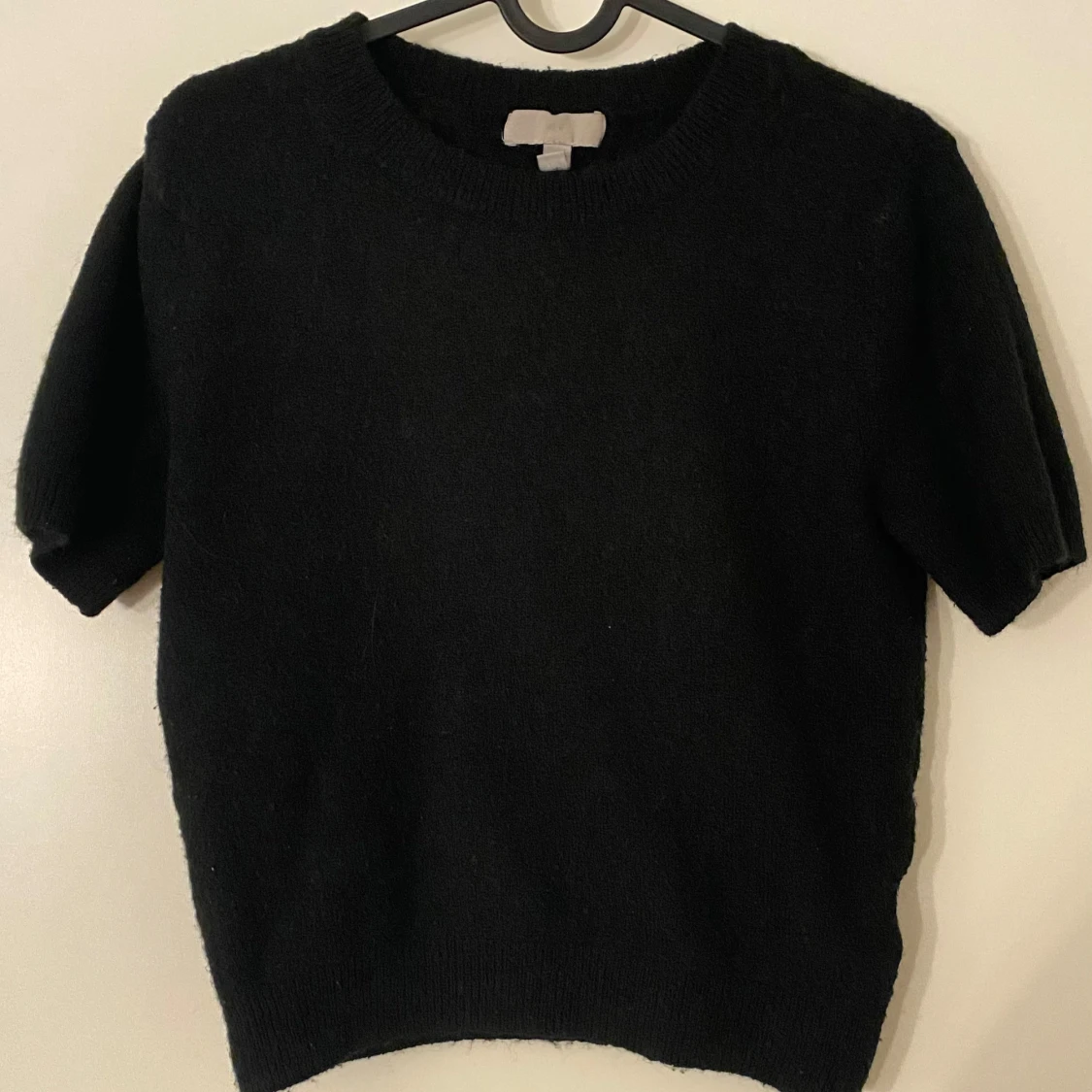 Svart stickad tröja från H&M