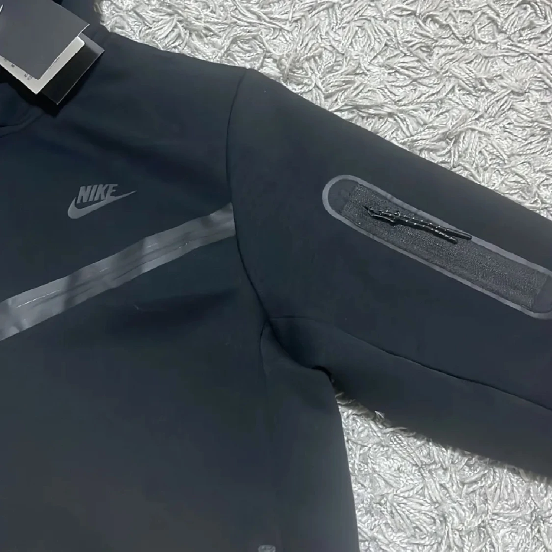 Svart Nike tech fleece  - 90