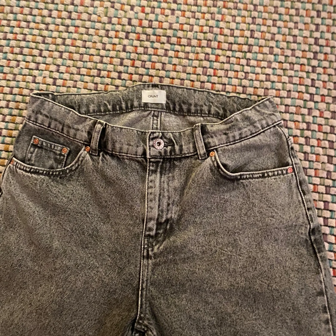 Grå jeans från Grunt - 4