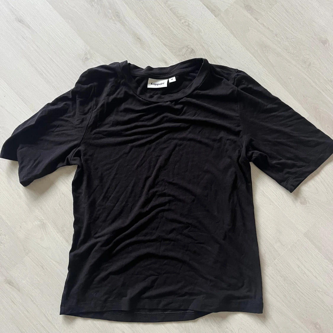 Svart t-shirt