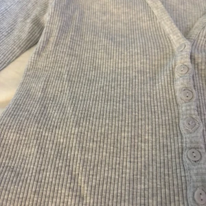 Tröja från hm  - Supersöt kofta/tröja från H&M. 