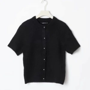 Gina kofta! - Jag säljer den här kvar inplastad med lapp på då jag helt enkelt bara råkade beställa två stycken istället för en! 😆🥰🙌🏻 så den är helt oanvänd och ny😙