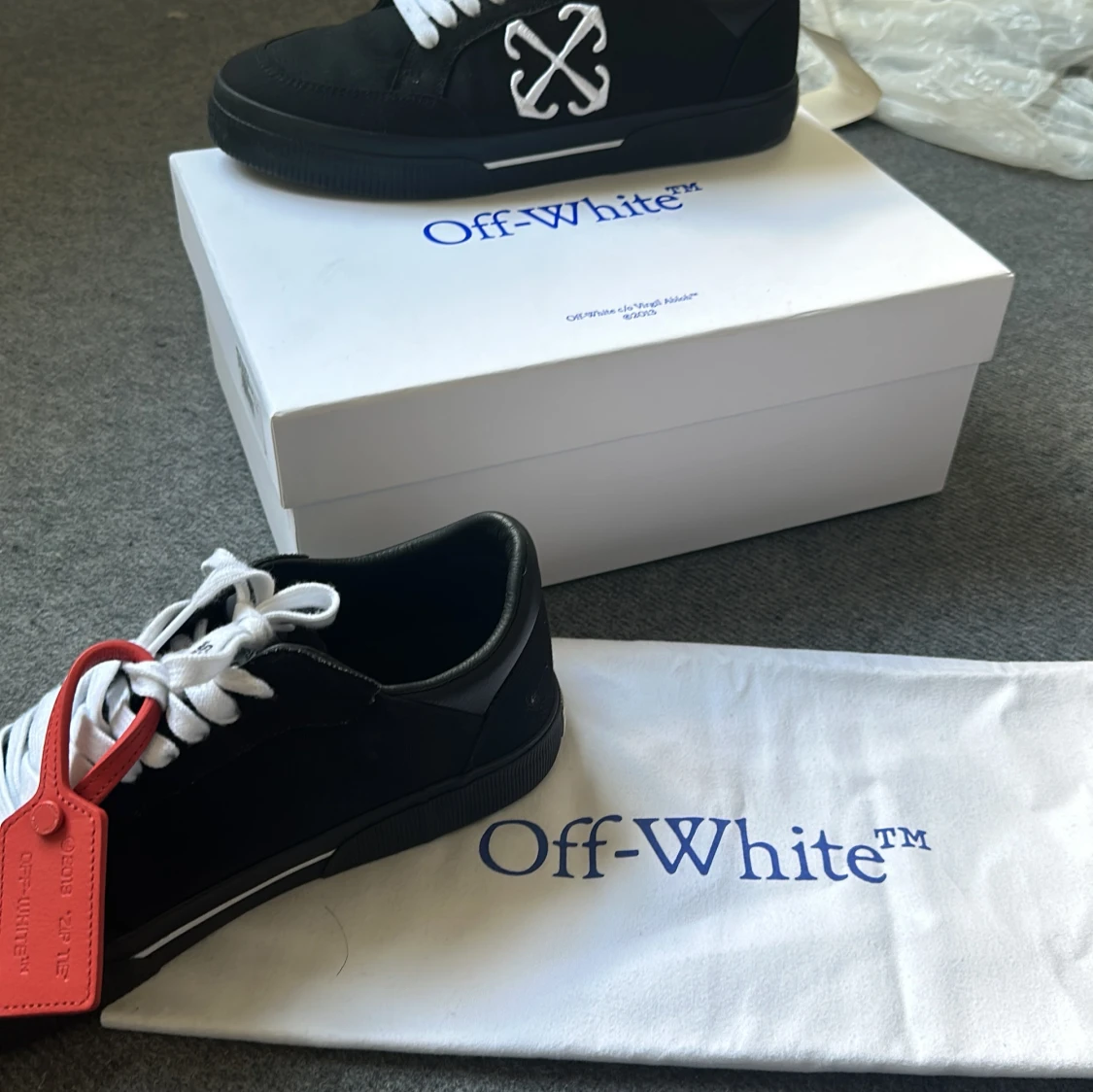 Svarta sneakers från Off-White - 92