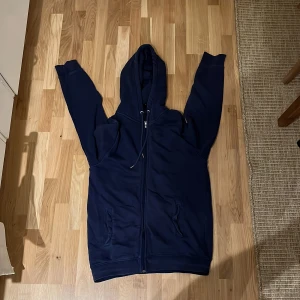 H&M Zip Hoodie  - Bra skick