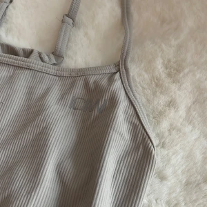 Träninglinne ICIW - Träninglinne från ICIW i ljusgrå färg :)