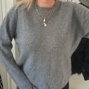 stickad tröja - super snygg o najs stickad tröja från carin wester❤️❤️typ aldrig använd