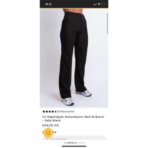 Kostymbyxor  - Super fina kostymbyxor från Madlady, är i storlek EU34 L32, dom är inte använda mycke alls så i väldigt bra skick🥰