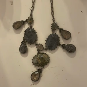 Vet inte - Har köpt den tycker att den e för gamla personer så har inte använt den