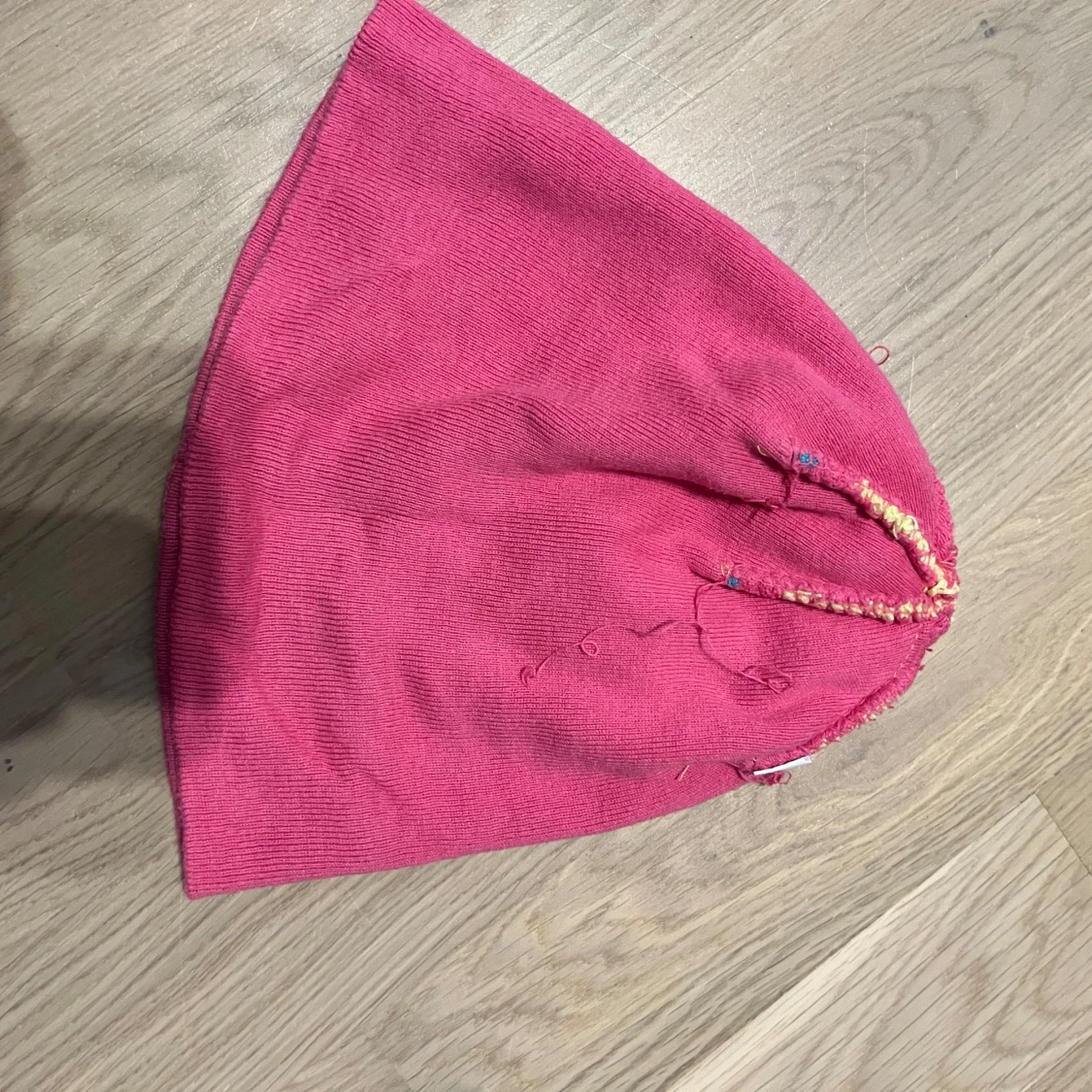 Randig mössa med färgglada ränder - 1