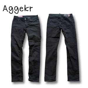 Acne Studios Slim Fit Jeans - Sjukt feta, 30/32, Inga skador✌️ Skriv ifall du har frågor🤙