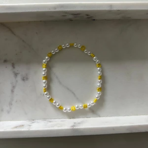 Fotlänk - Gul fotlänk, kan göras i alla färger💛