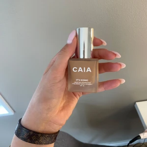 CAIA it’s iconic foundation  - Använd MAX 3 gånger💕Färg: 3N
