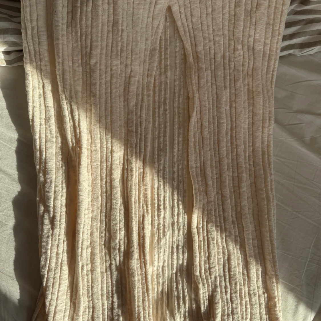 Vit långkjol från NA-KD med slits - 2