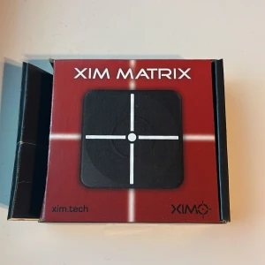 XIM MATRIX - Säljer min XIM MATRIX som endast har använts vid två tillfällen. Den är precis som ny bara paketet som är lite paj. Perfekt om du vill spela mus o tangentbord på konsol. Nypris 2300kr mitt pris 1500kr- pris kan diskuteras vif smidig affär. Säg bara till om du vill se mer bilder