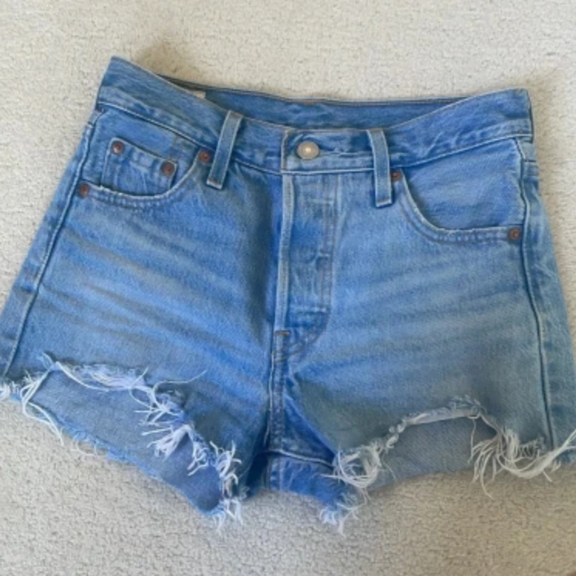 Levi's ljusblå jeansshorts