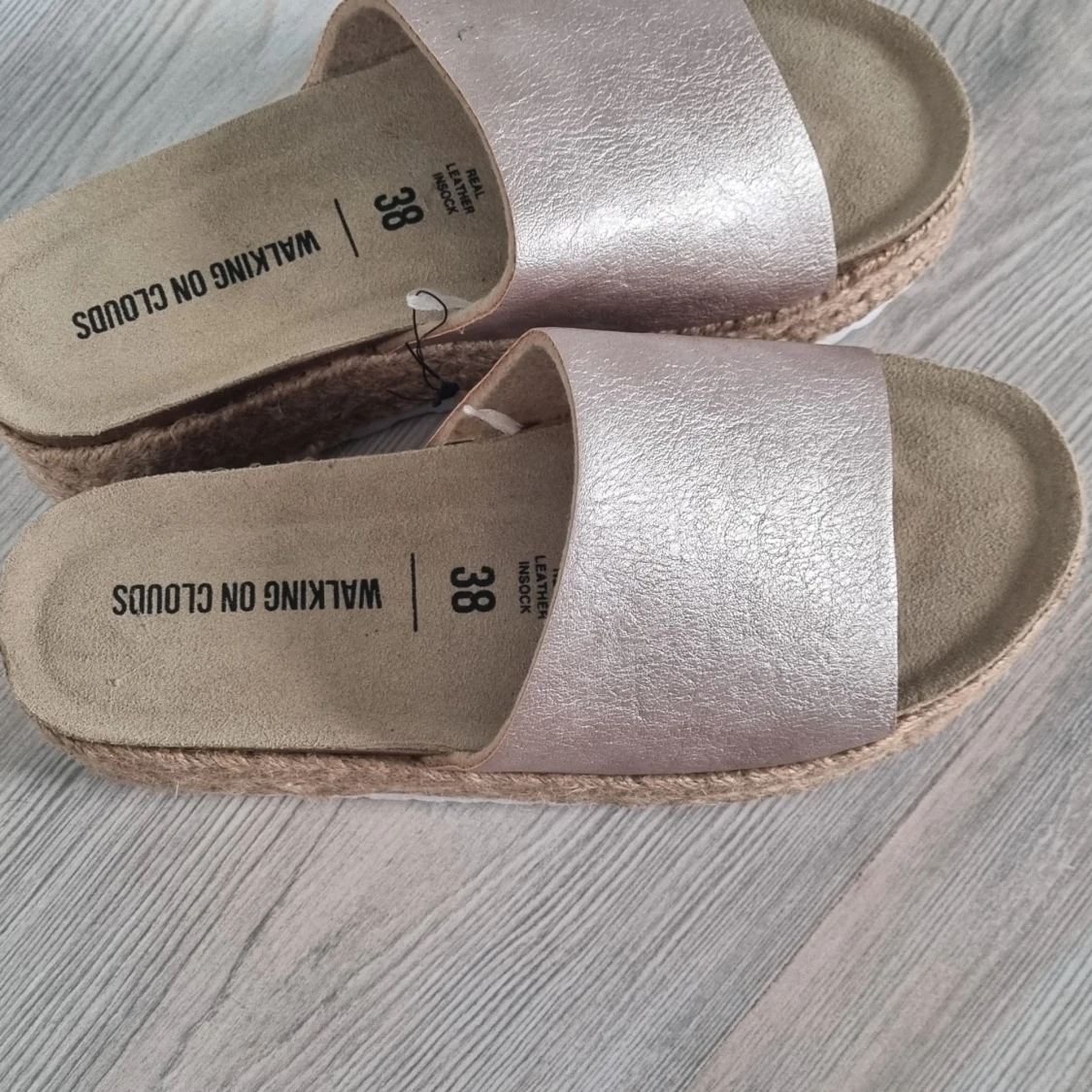 Platåsandaler Walking on Clouds 38 - 1