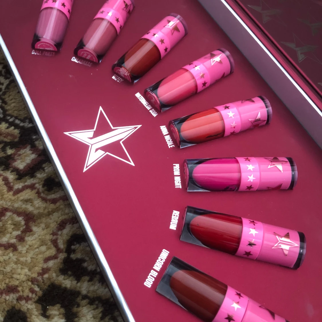 Jeffree Star läppstift Love Me Love Me Not - 1