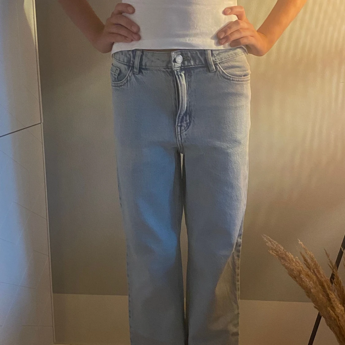 Ljusblå wide jeans med hög midja