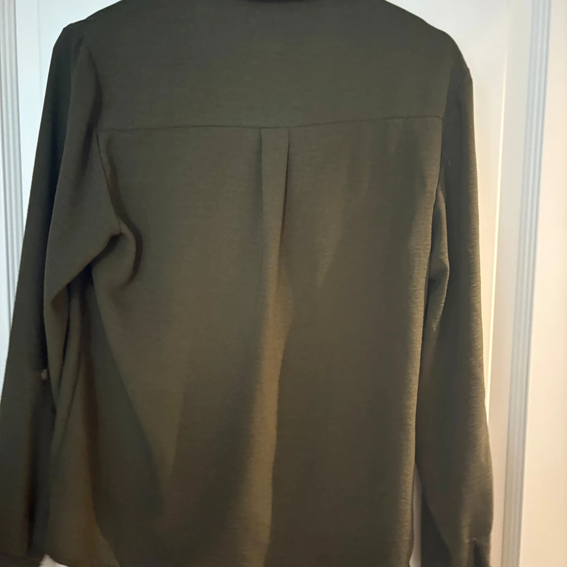 Olivgrön skjorta från Pieces - 1