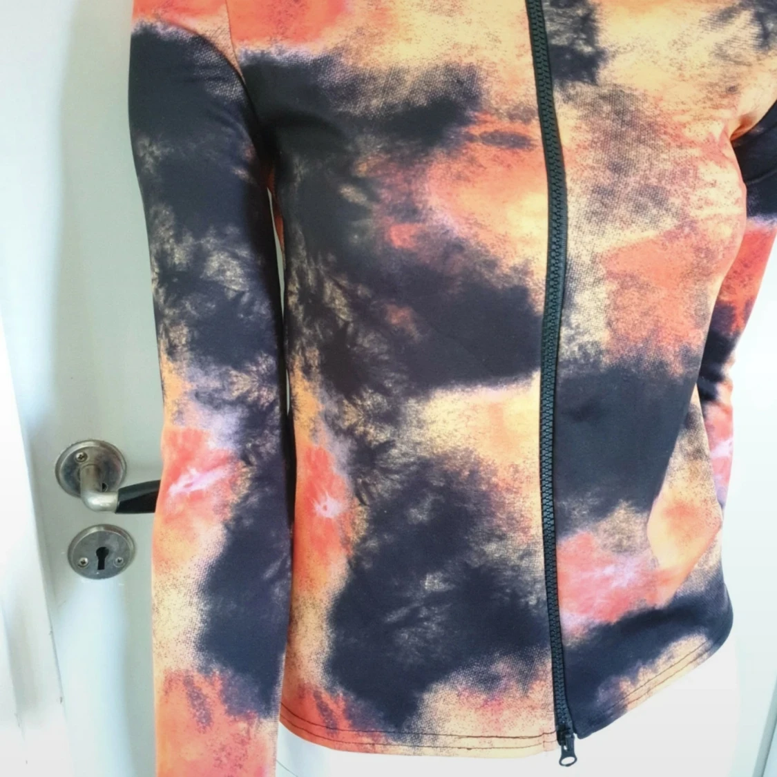 Långärmad tröja/kofta med dragkedja  - 1