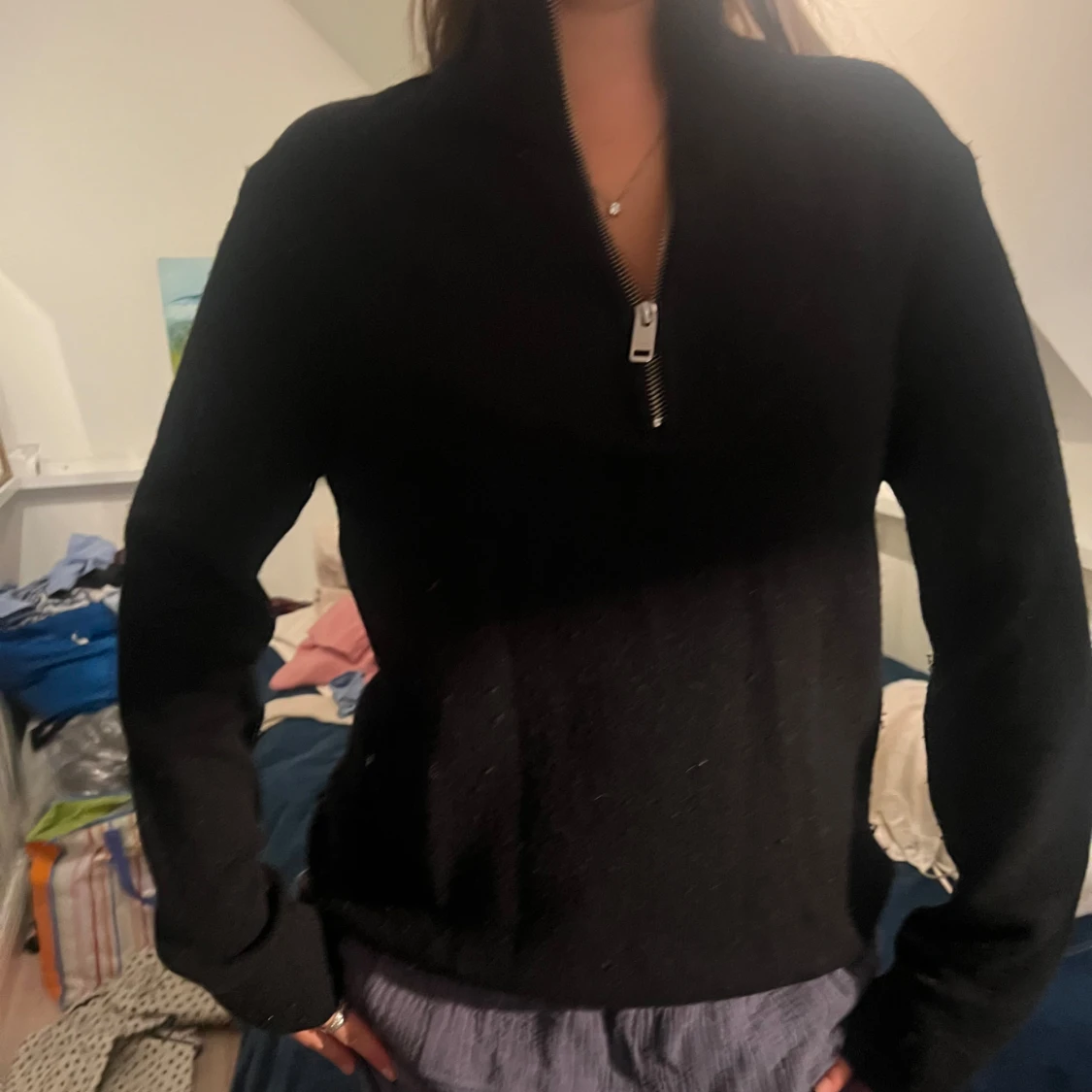 Svart stickad tröja med half zip - 1