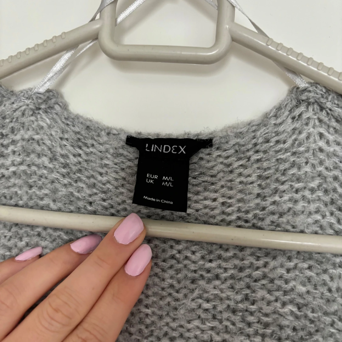 Grå stickad kofta från Lindex - 2