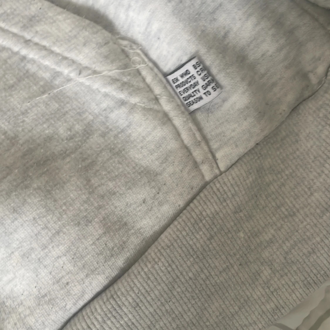 Ljusgrå hoodie från Bershka, loose fit - 2