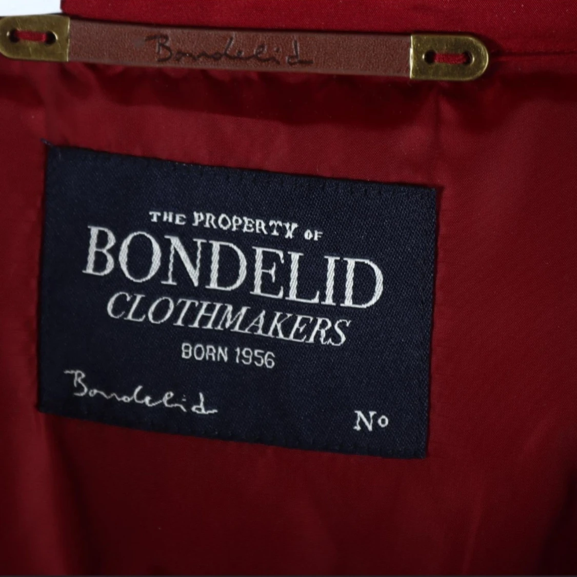 Röd dunväst från Bondelid - 2